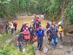 Jasad Pria Nyangkut di Curug Seribu Bogor Diduga Warga yang Hilang 9 Hari