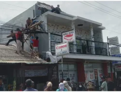 Tersengat Listrik Kuli Bangunan di Bogor Terpental hingga Luka-luka