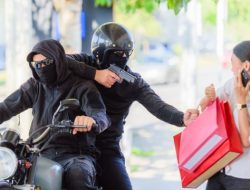 Guru Perempuan di Bogor Kena Jambret hingga Tersungkur, Alami Patah Tulang