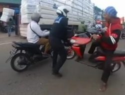 Bripka Nanda Vs Pemotor Ngeyel Lawan Arah di Cibinong