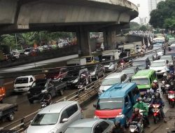 Jalan Sholeh Iskandar Bogor Macet Parah